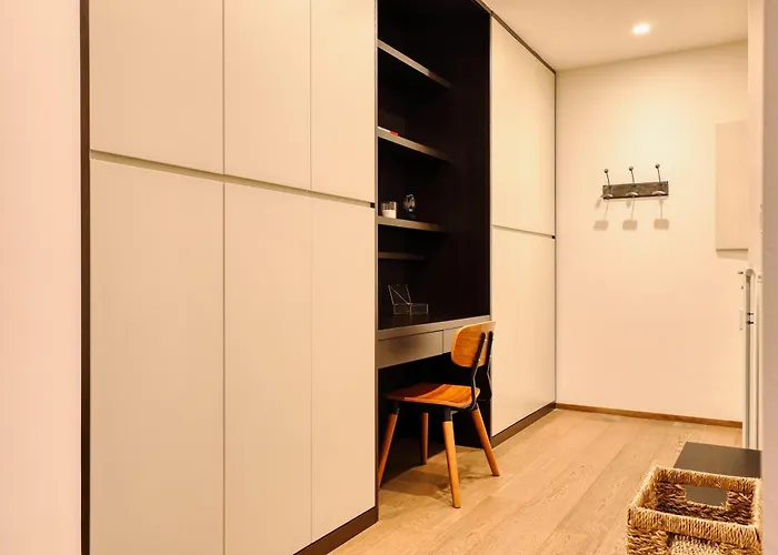 Hostmate - - Magenta 52 - Cadorna * 米兰